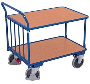 Asztalkocsi függőleges csőhátfallal